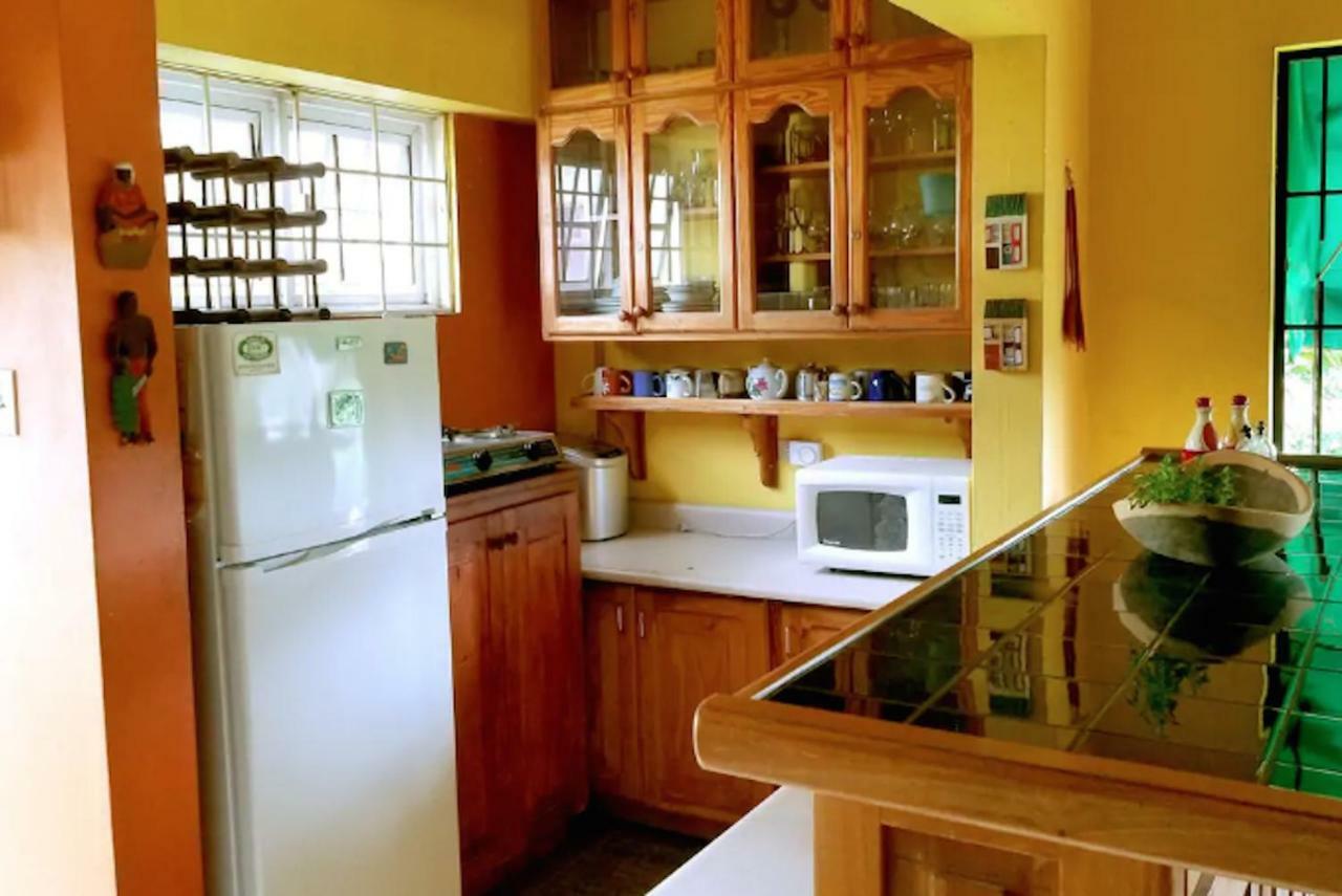 2 Bedroom On Private Estate Кингстон Экстерьер фото